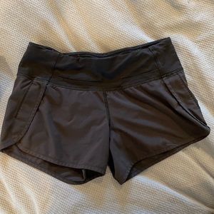 Lululemon speed up short black